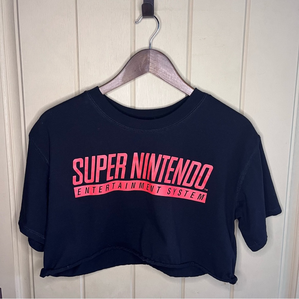 Super Nintendo Cropped Tee